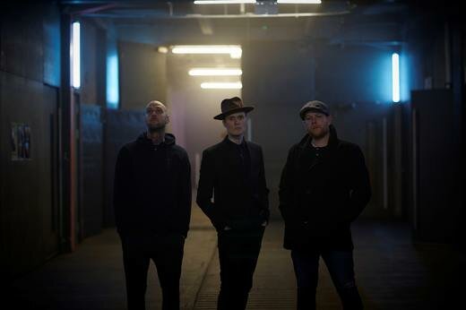 The Fratellis — Half Drunk Under A Full Moon (8th May, 2020) The Fratellis — Half Drunk Under A Full Moon (8th May, 2020)