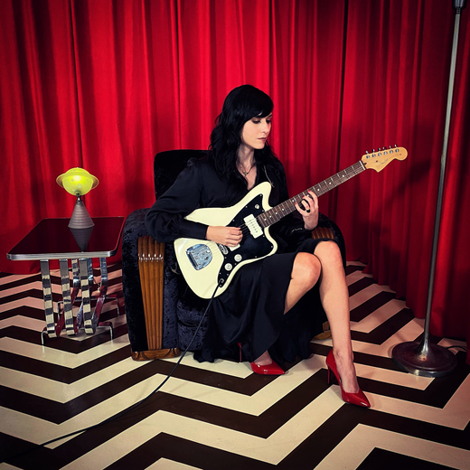 Noveller — „Red Room“ (Sept. 3, 2021) Noveller — „Red Room“ (Sept. 3, 2021)